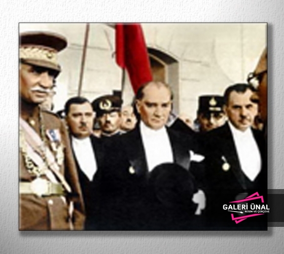 Atatürk ve İran Şahı Rıza Pehlevi