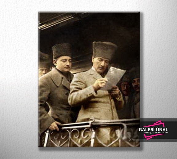 Kalpaklı Atatürk Poster