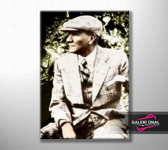 Kasketli Atatürk