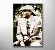 Kasketli Atatürk